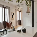 Denali - Stylish Apartment In Center Of Barcelona